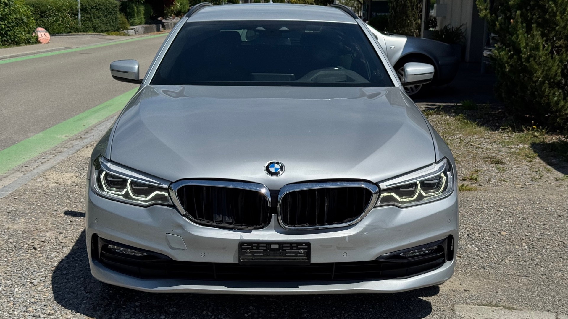 BMW 520d xDrive Touring Sport Line Steptronic-image-1