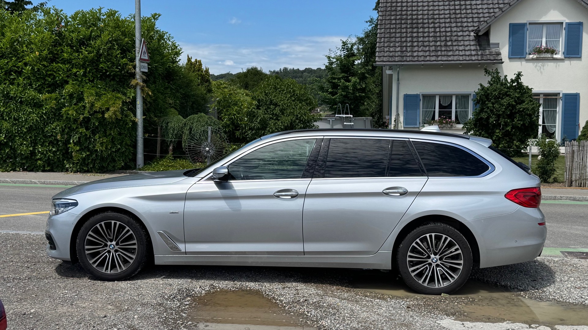 BMW 520d xDrive Touring Sport Line Steptronic-image-7