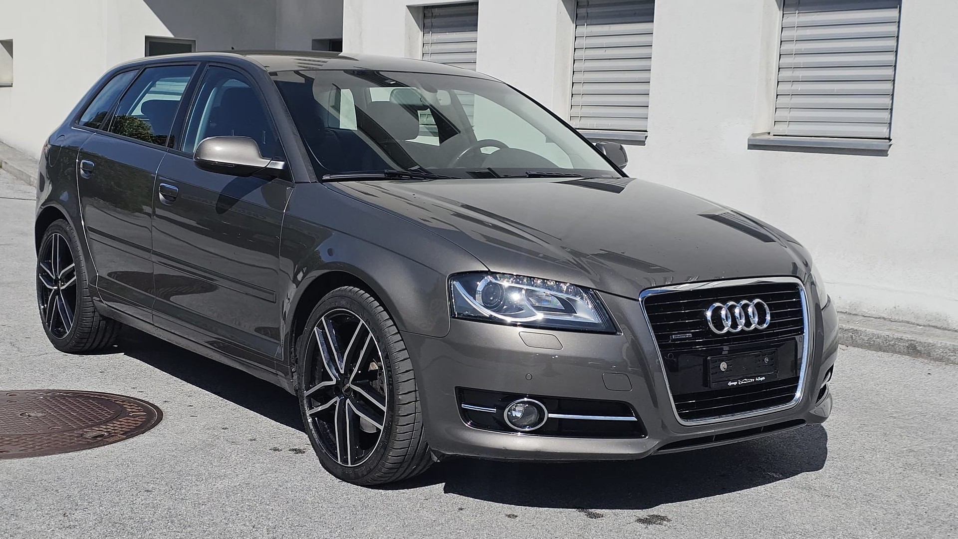 AUDI A3 Sportback 1.8 TFSI Ambiente quattro-image-0