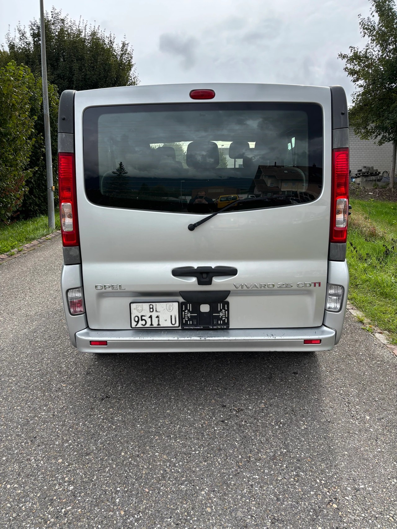 OPEL Vivaro Tour 2.5 CDTI 2.7t L1H1-image-6