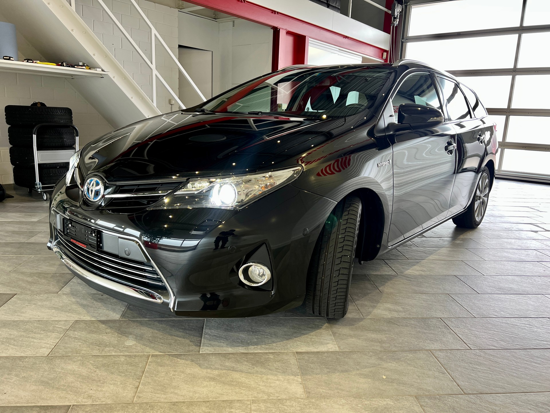 TOYOTA Auris Touring Sports 1.8 16V HSD Linea Sol-showroom-element-3