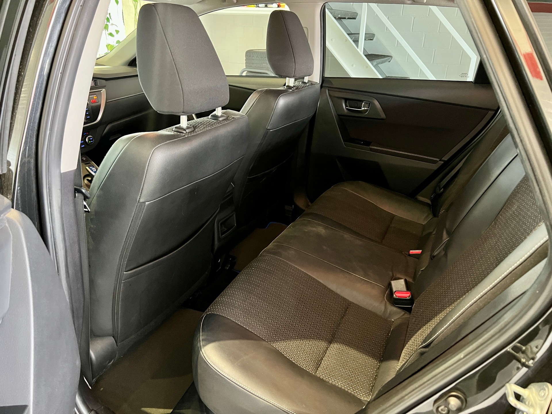TOYOTA Auris Touring Sports 1.8 16V HSD Linea Sol-image-9