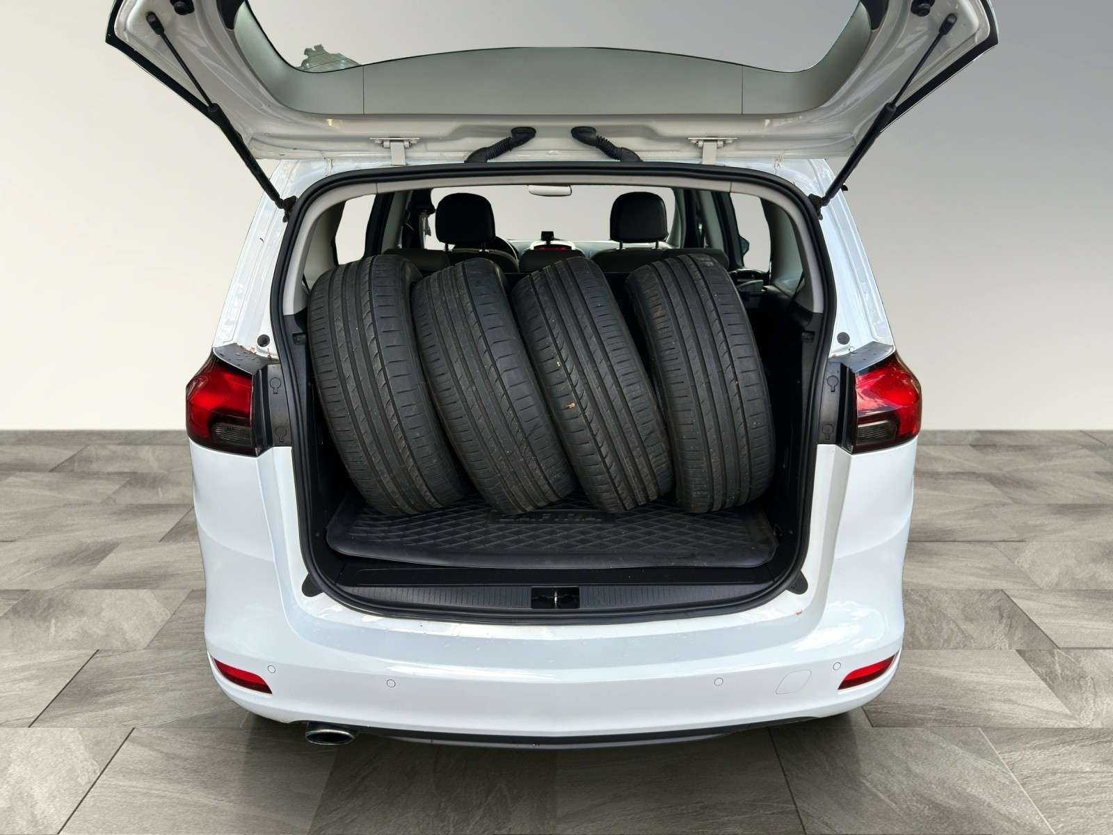 OPEL Zafira Tourer 1.6T eTEC Active-image-14