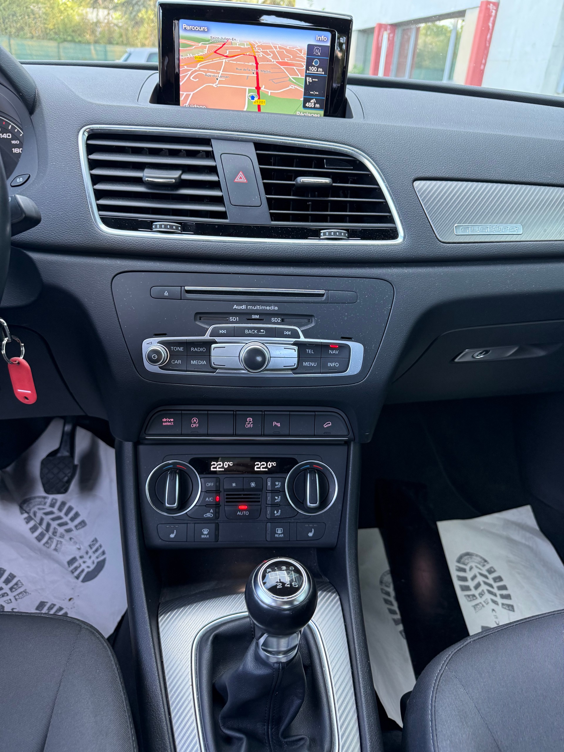 AUDI Q3 2.0 TDI design quattro-image-11
