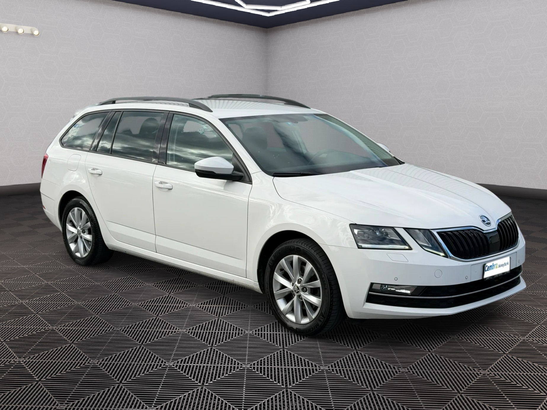 SKODA Octavia Combi 2.0 TDI Ambition DSG-image-2