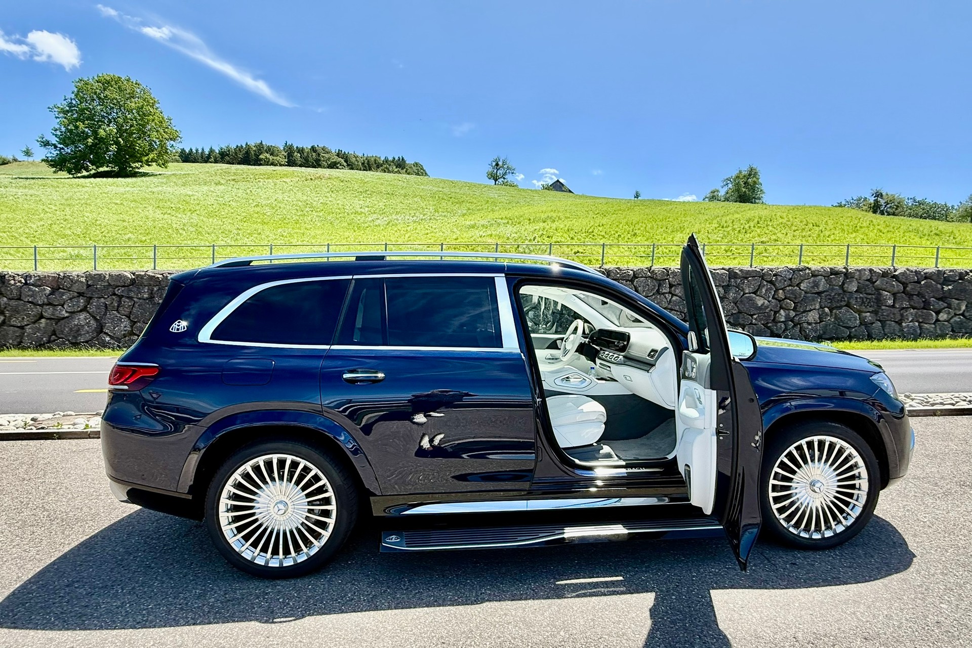 MERCEDES-BENZ GLS 600 Maybach-image-0