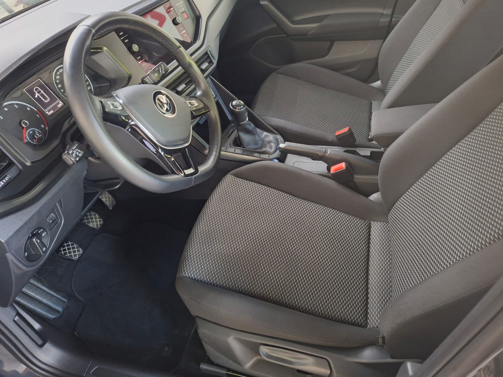 VW Polo 1.0 BMT Comfortline-image-5