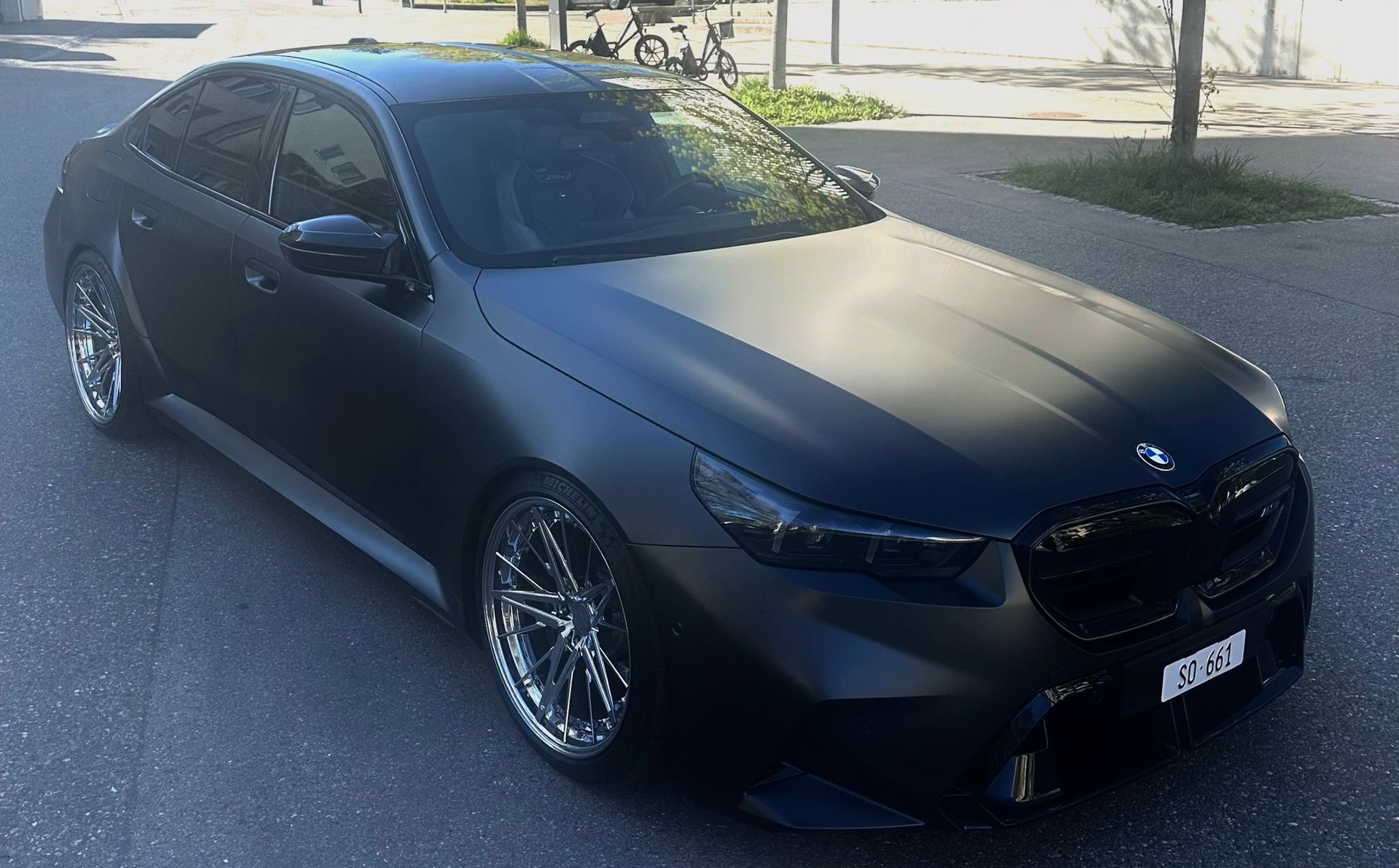 BMW M5 xDrive-image-4