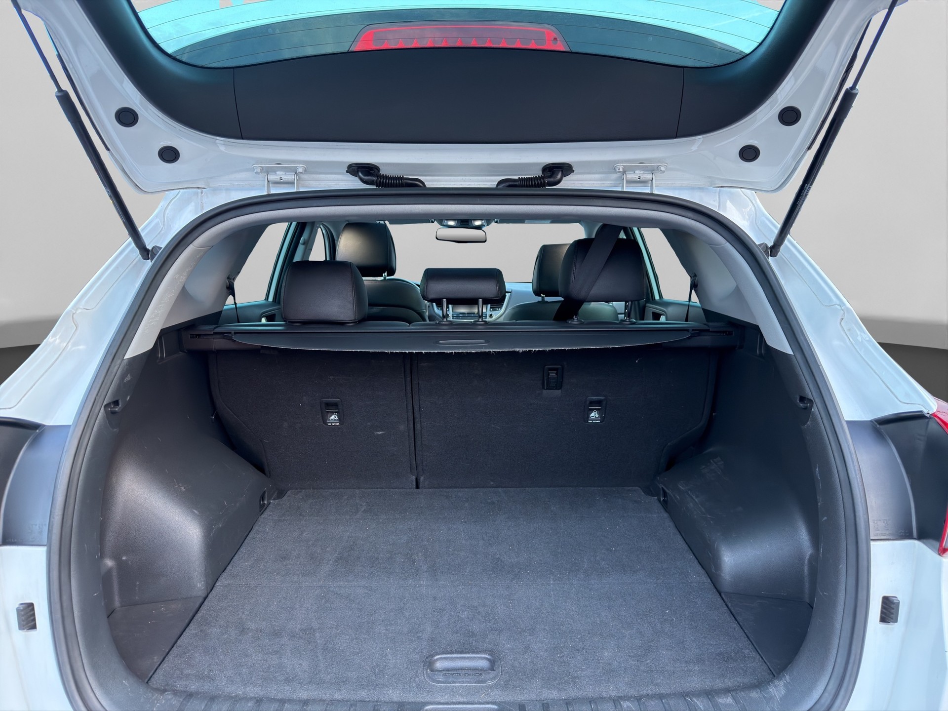 HYUNDAI Tucson 1.6 TGDI Plena 4WD Automatic-image-12