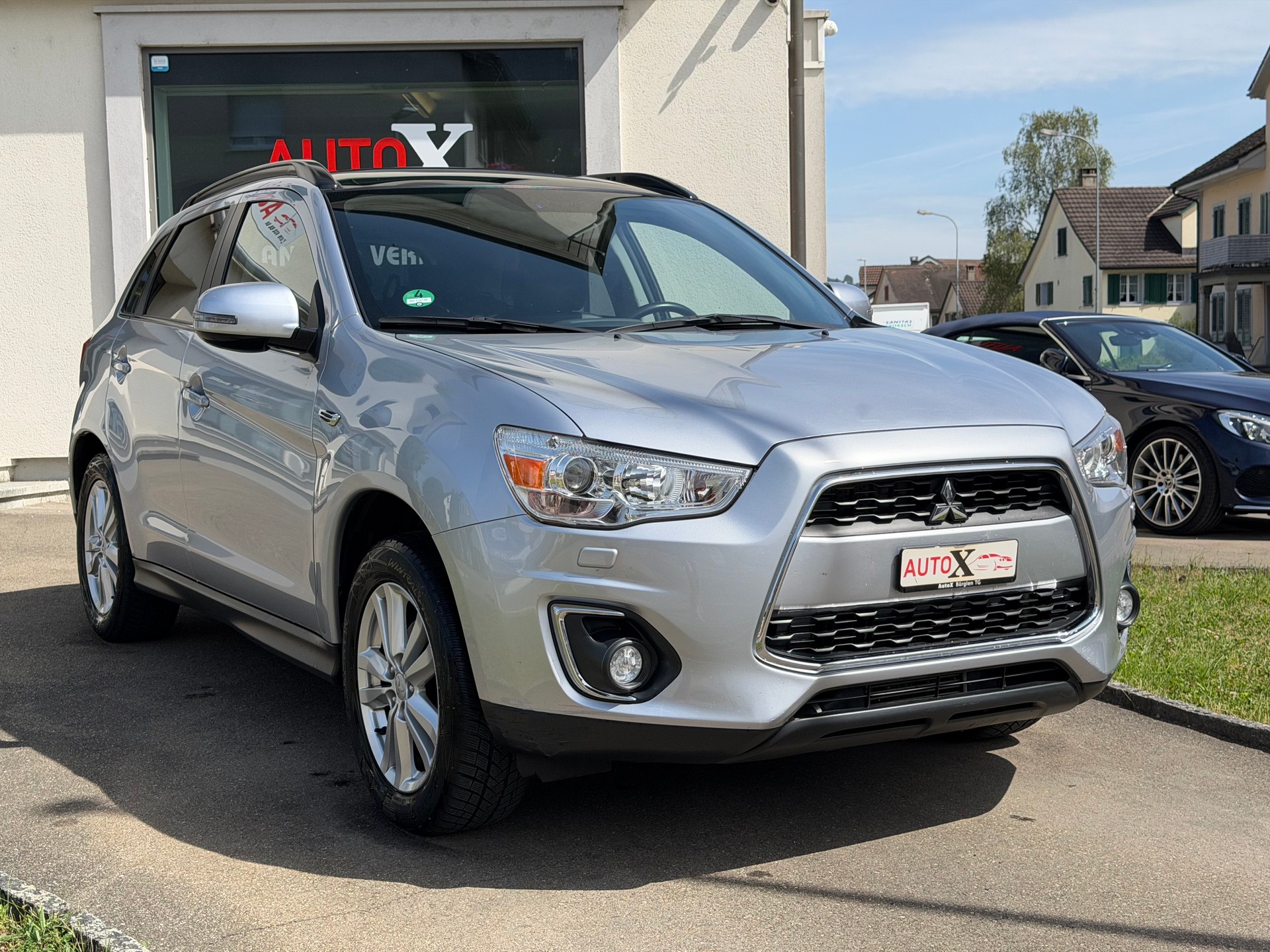 MITSUBISHI ASX 2.2 DID Invite 4WD Automatic-image-0