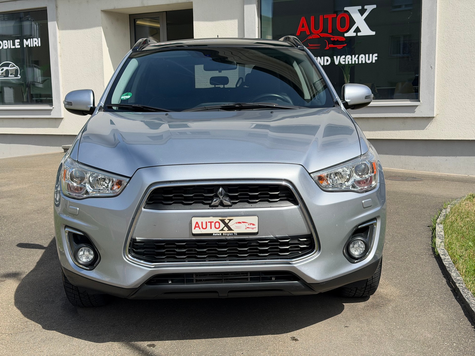 MITSUBISHI ASX 2.2 DID Invite 4WD Automatic-image-3