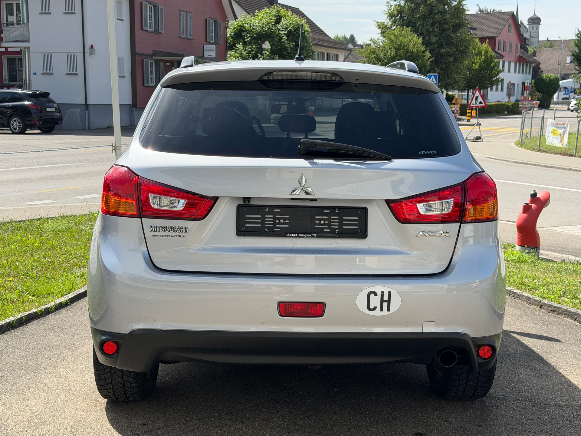 MITSUBISHI ASX 2.2 DID Invite 4WD Automatic-image-8