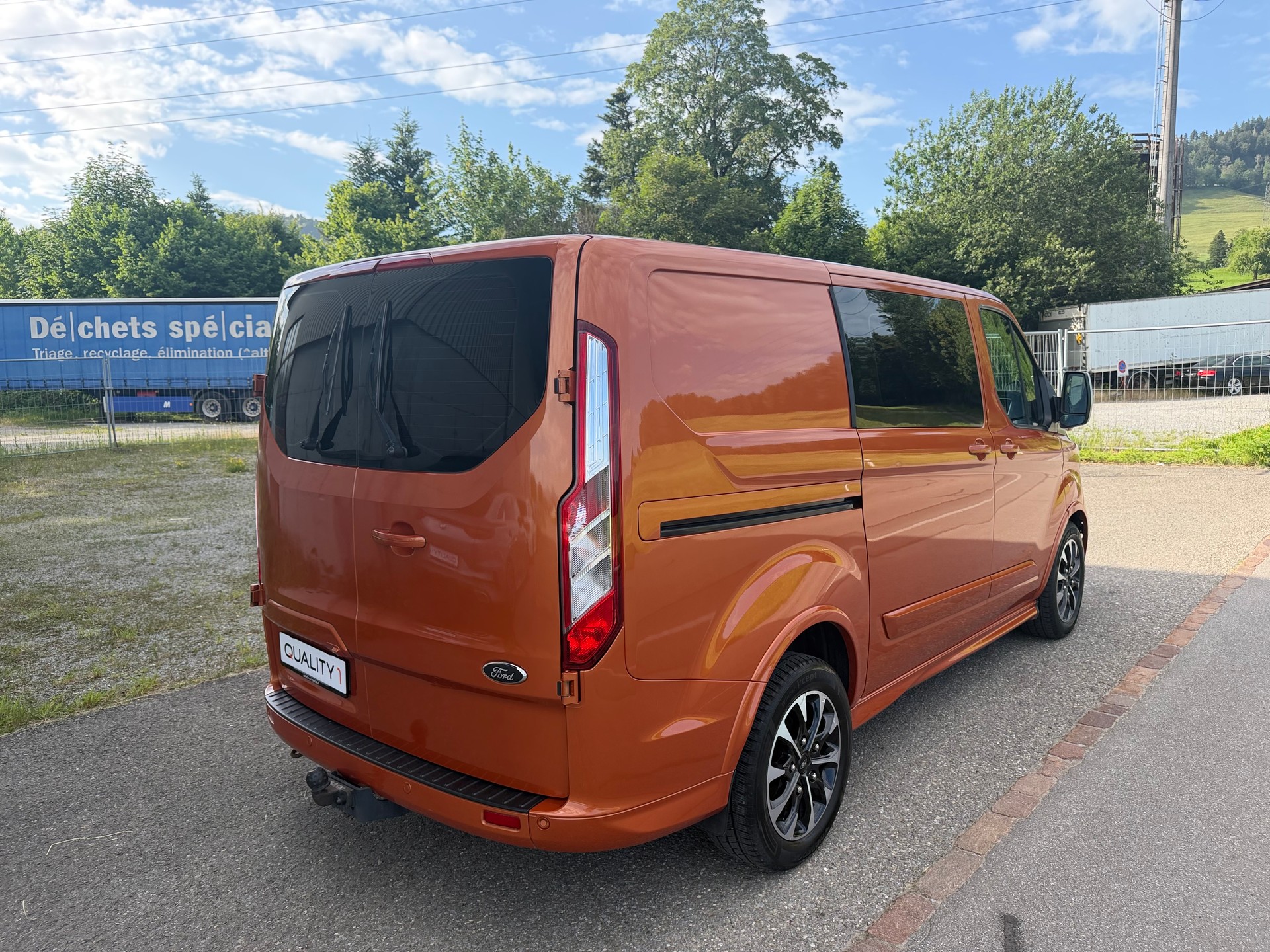 FORD Transit Custom Van 320 L1H1 Sport A-image-5