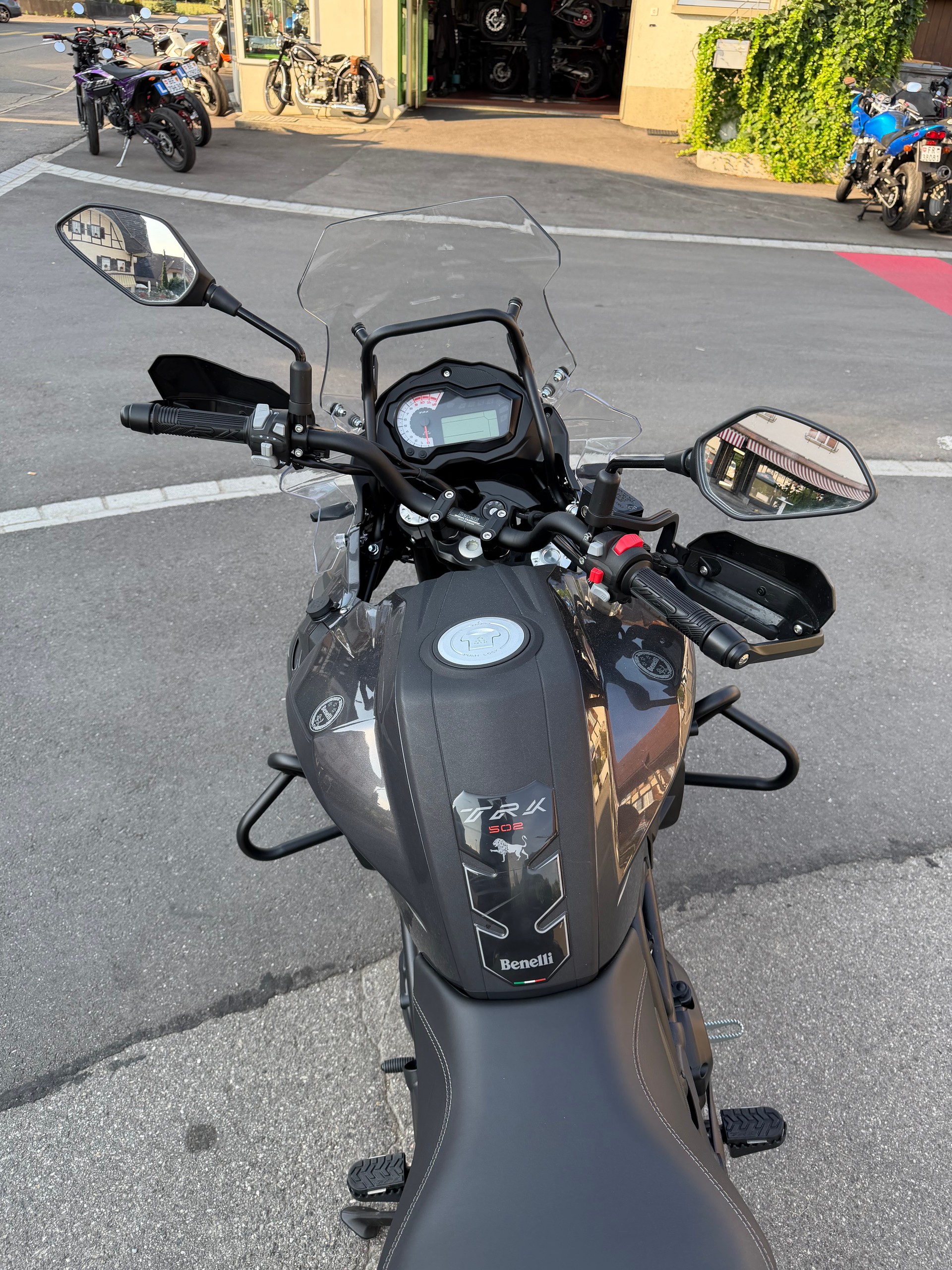 BENELLI TRK 502-image-8