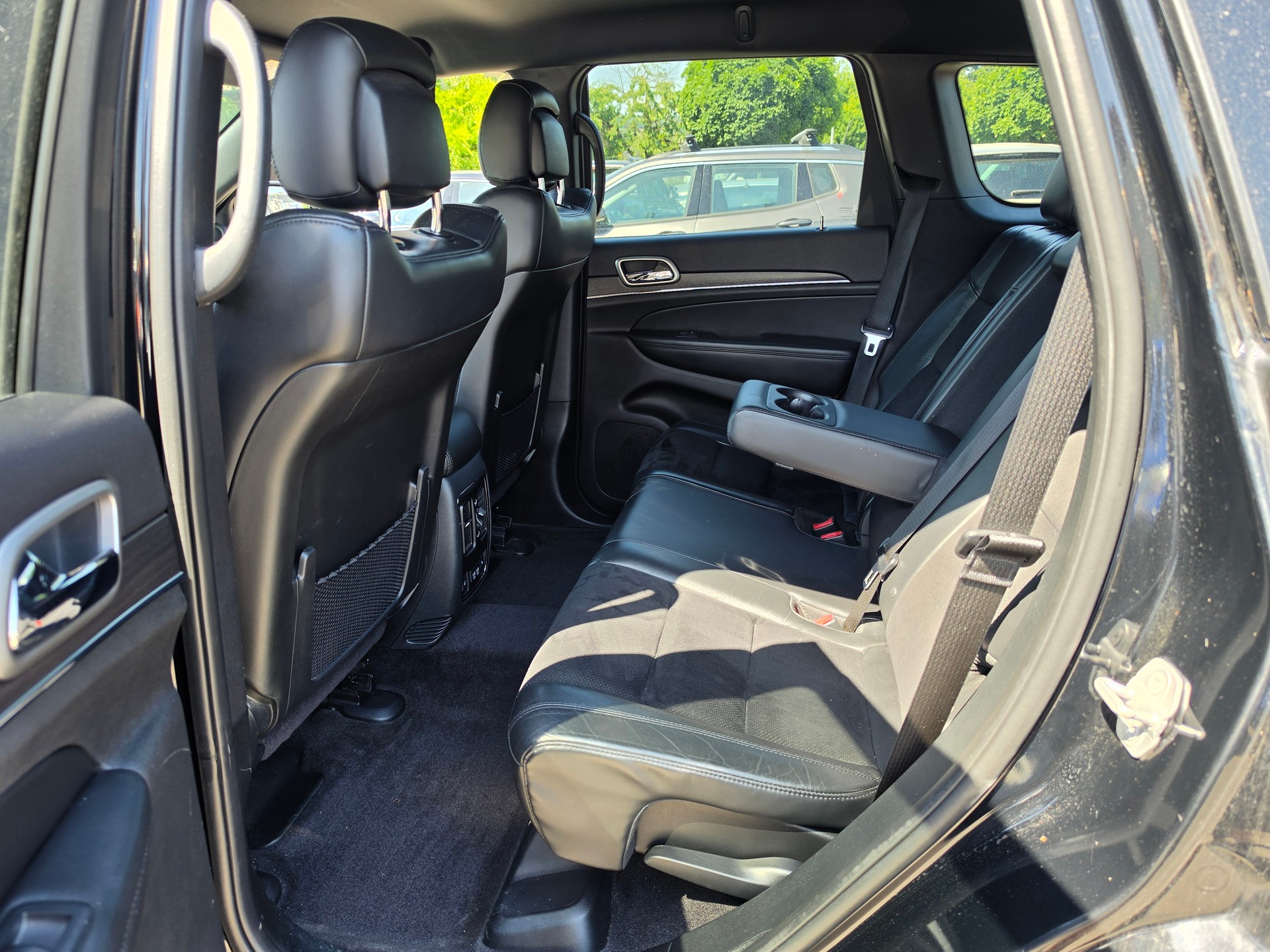 JEEP Grand Cherokee 3.0 CRD Night Eagle Automatic-image-11