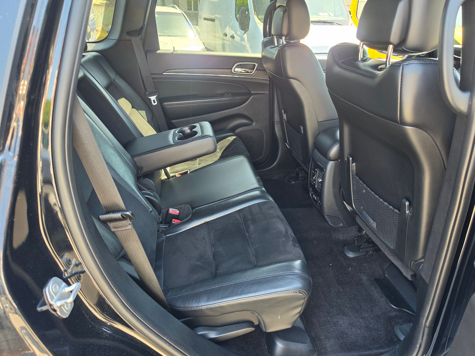 JEEP Grand Cherokee 3.0 CRD Night Eagle Automatic-image-12