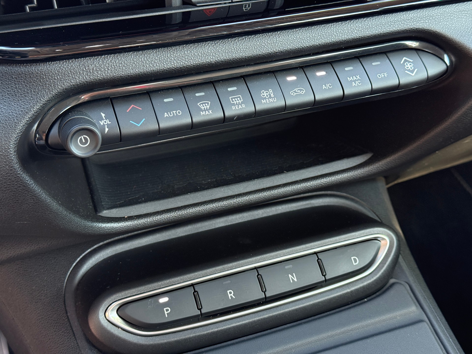 FIAT 600h Mild Hybrid Icon Swiss Edition-image-14
