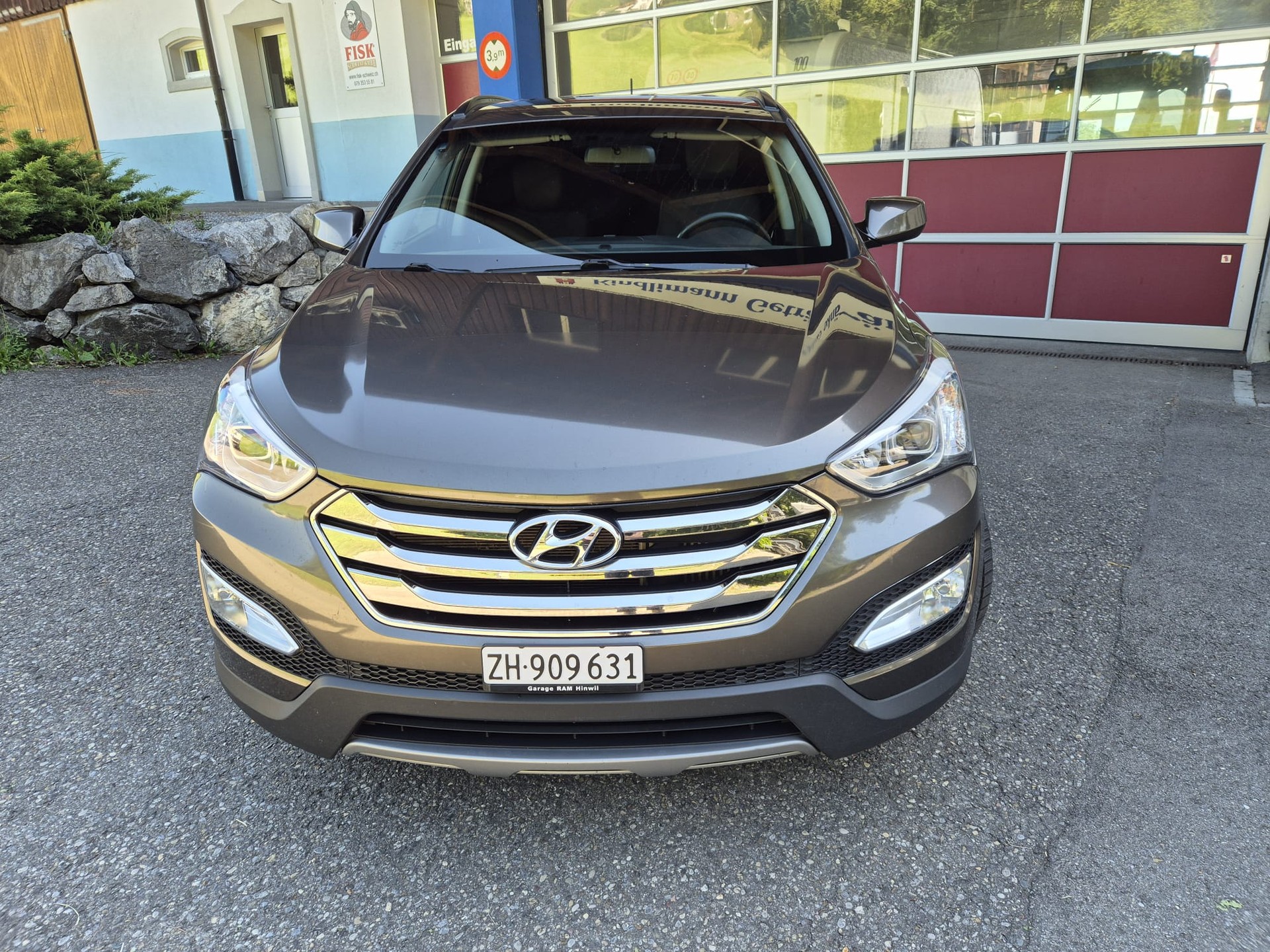 HYUNDAI SANTA FE-image-2