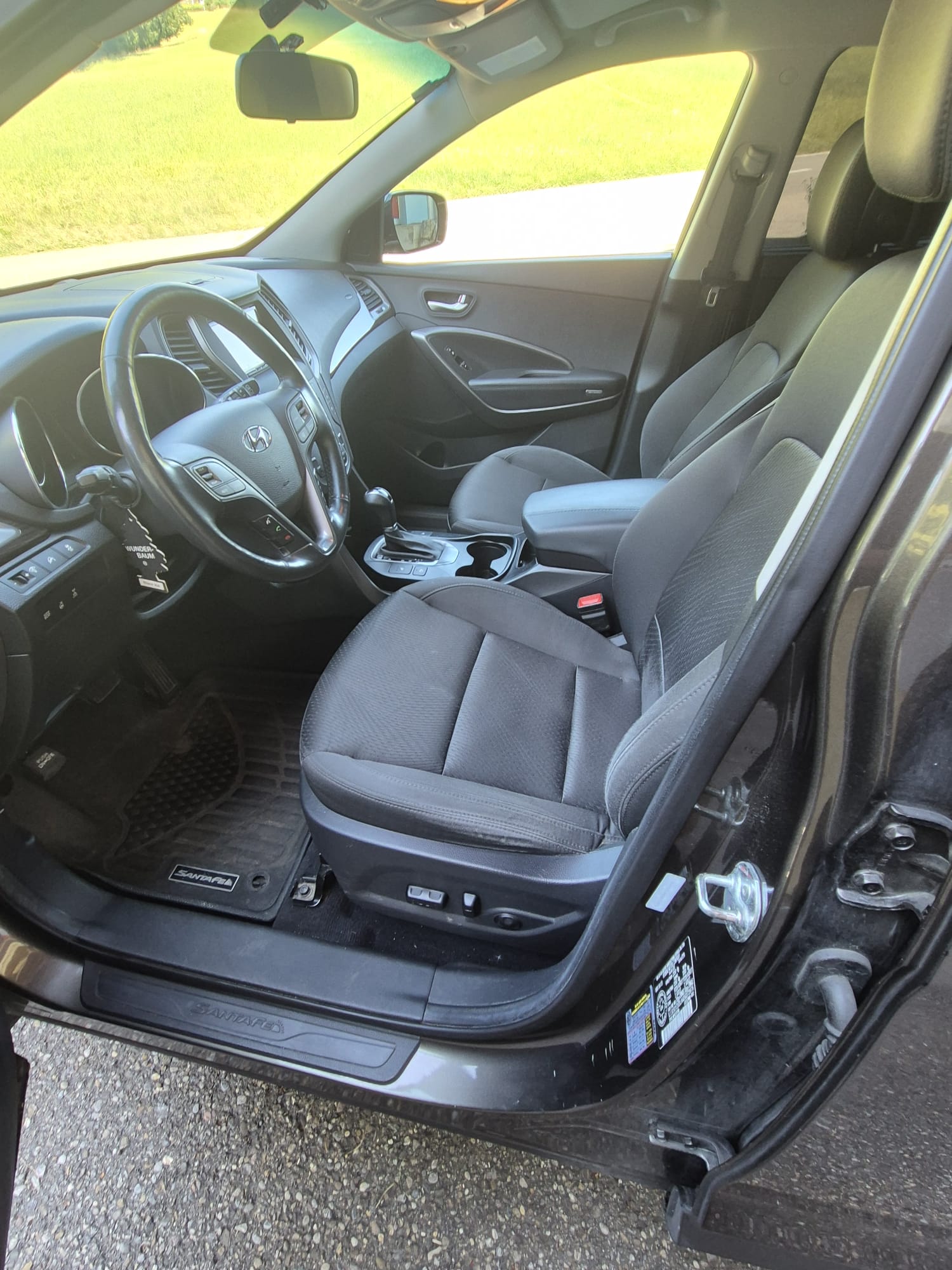 HYUNDAI SANTA FE-image-11