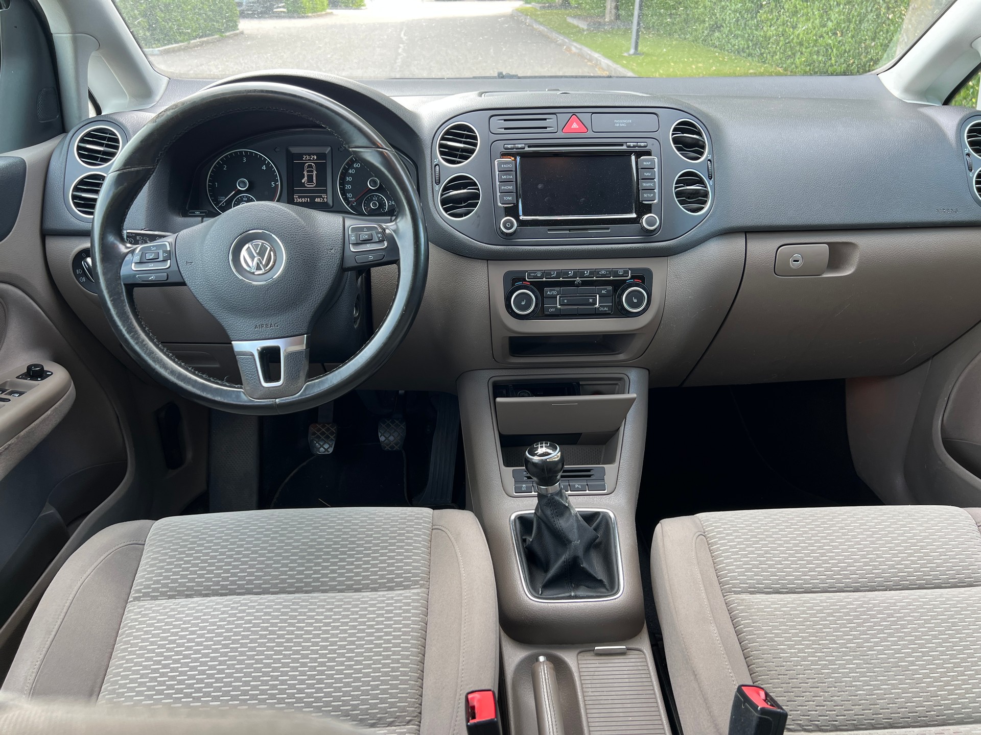VW Golf Plus 1.6 TDI Comfortline-image-8