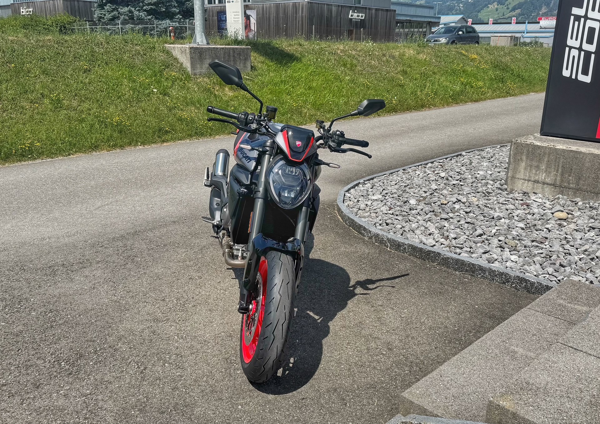 DUCATI Monster+ 890 (35kW)-image-2