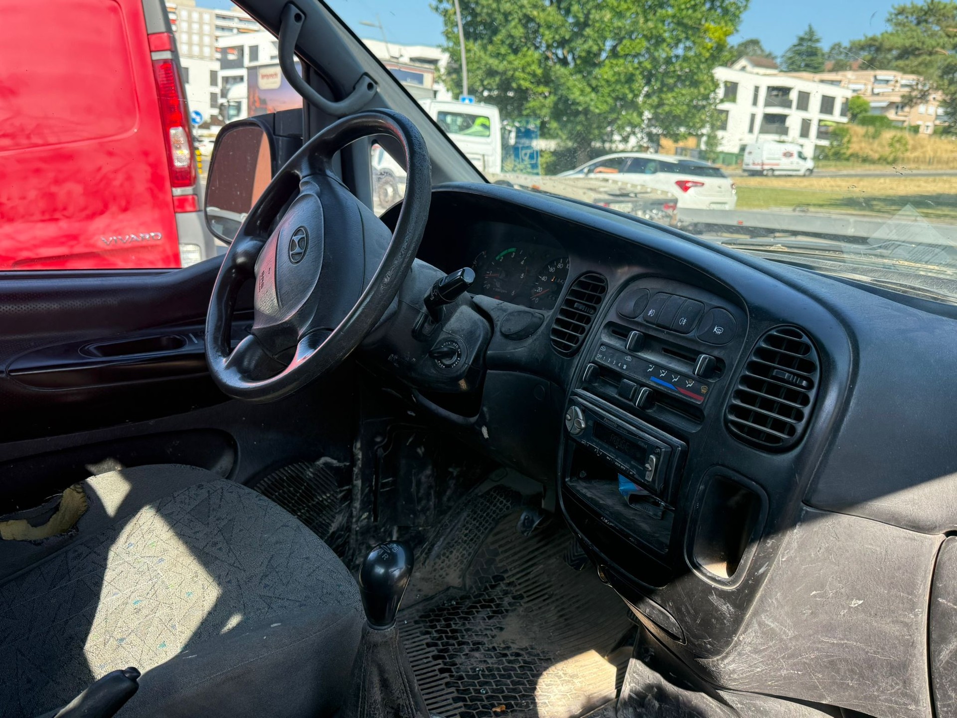 HYUNDAI H-1 Camionnette 2.5TDI-image-11
