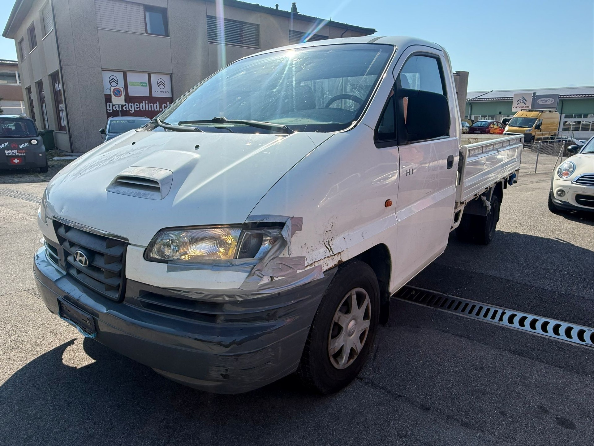 HYUNDAI H-1 Camionnette 2.5TDI-image-1
