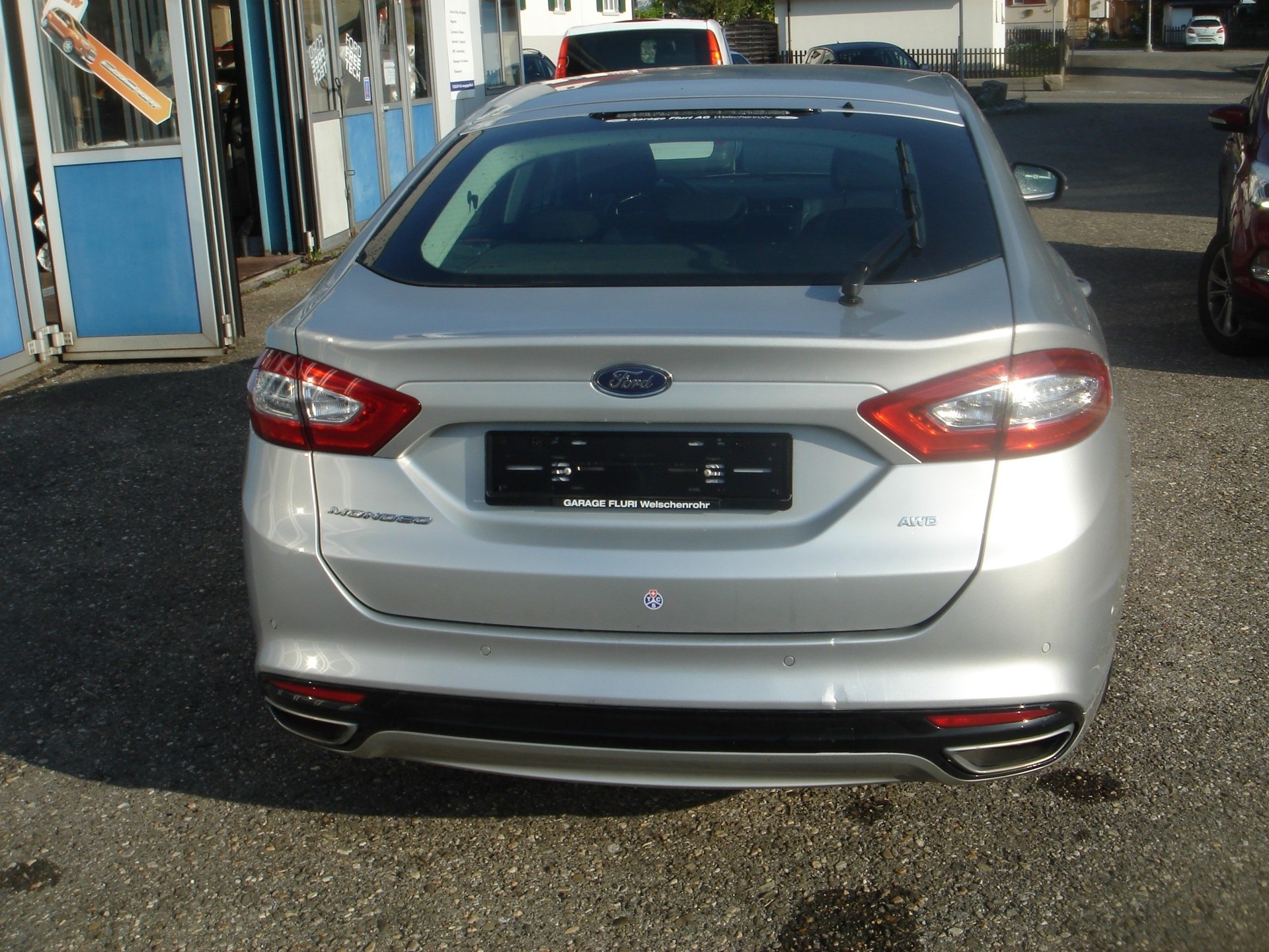 FORD Mondeo 2.0 TDCi Titanium AWD PowerShift-image-2
