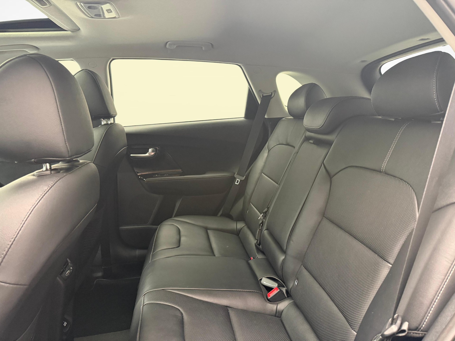 KIA Niro 1.6 GDi Plug-in Hybrid Style-image-10
