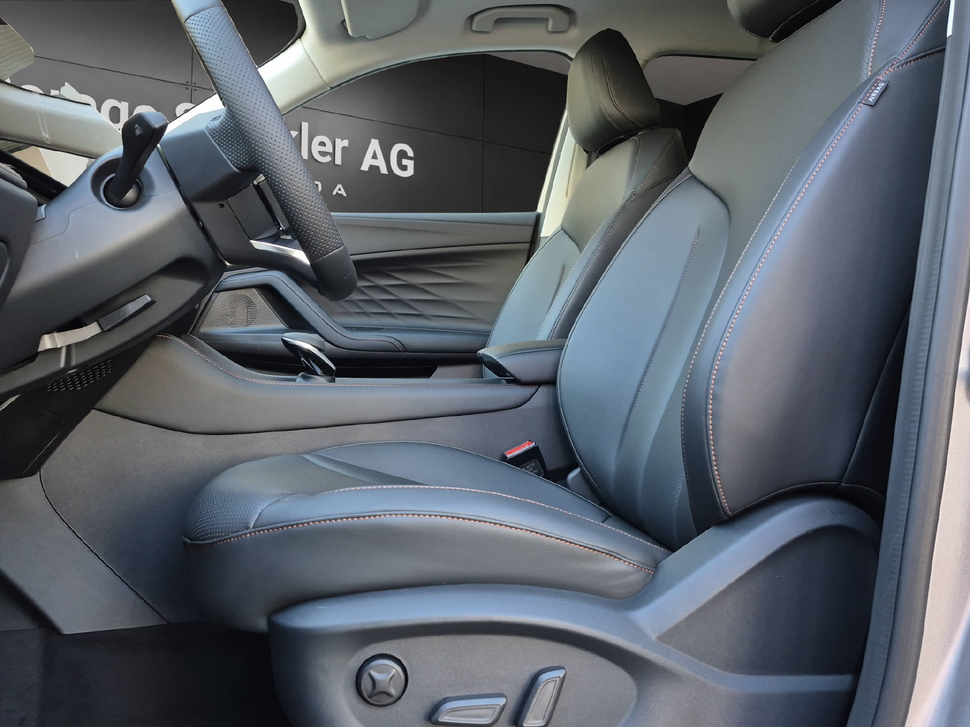 MG HS 1.5 Hybrid Luxury-image-9