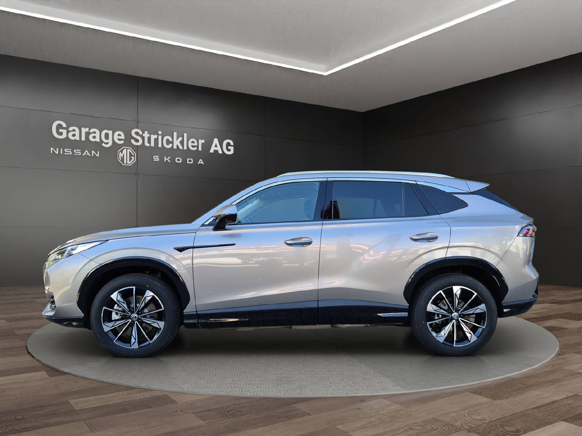MG HS 1.5 Hybrid Luxury-showroom-element-1