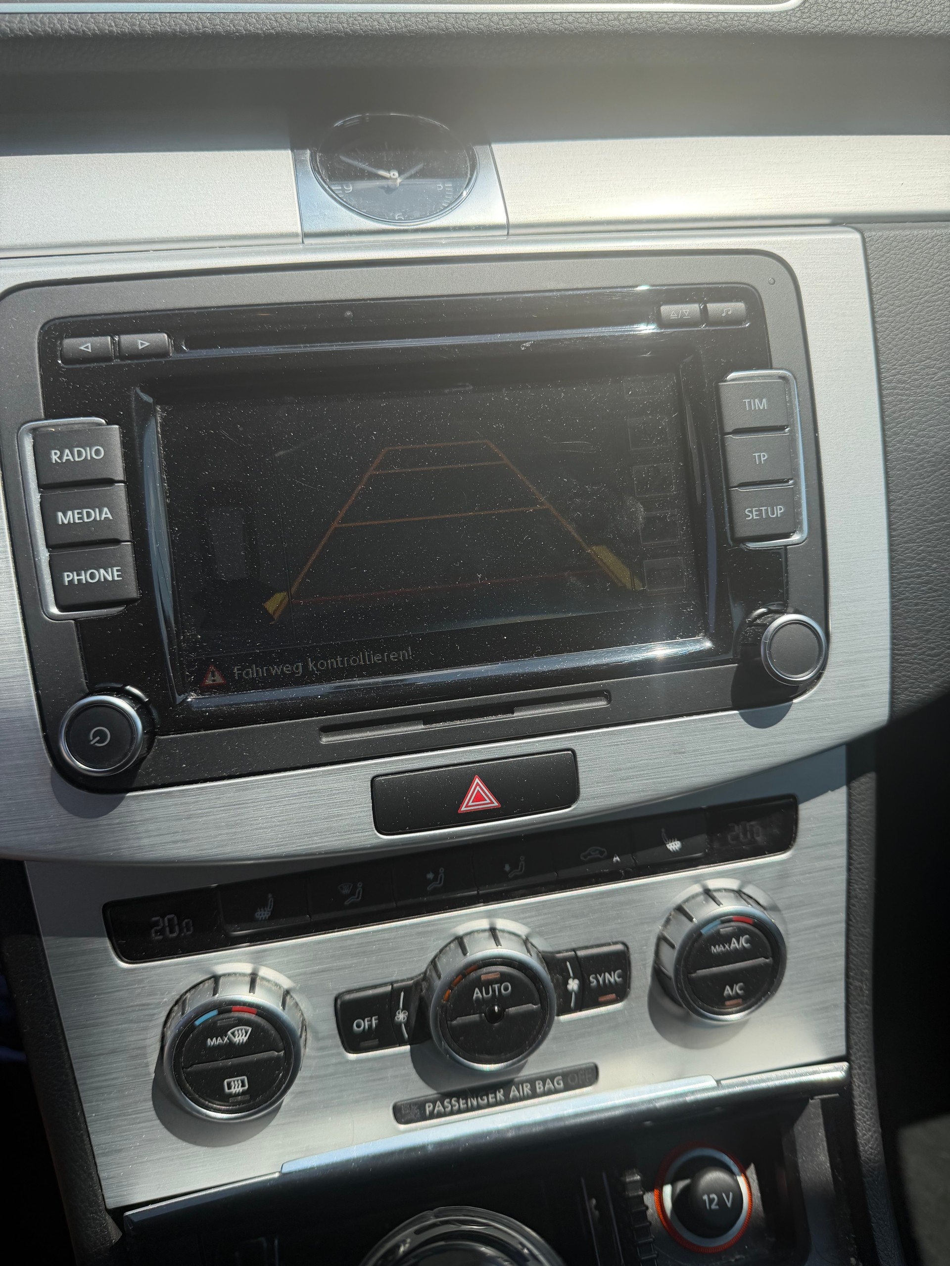 VW Passat Alltrack 2.0 TDI BlueMotion Technology-image-9