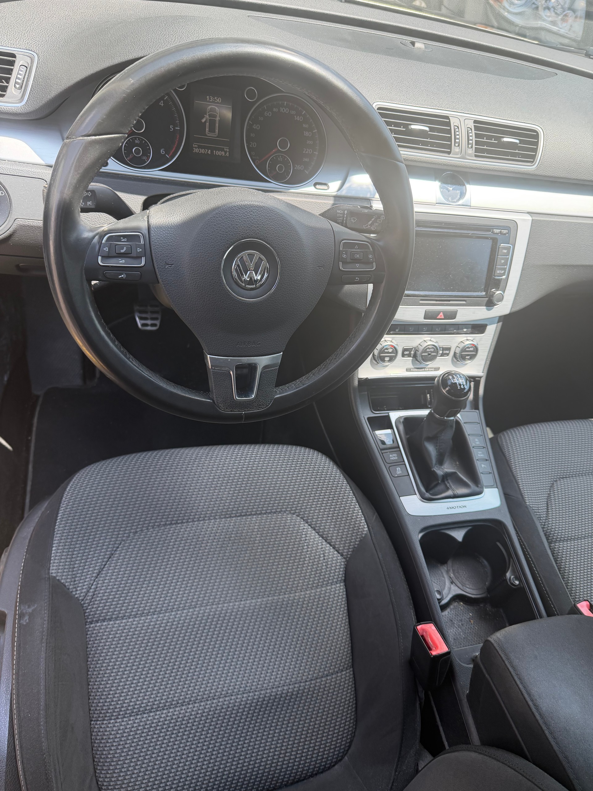 VW Passat Alltrack 2.0 TDI BlueMotion Technology-image-7