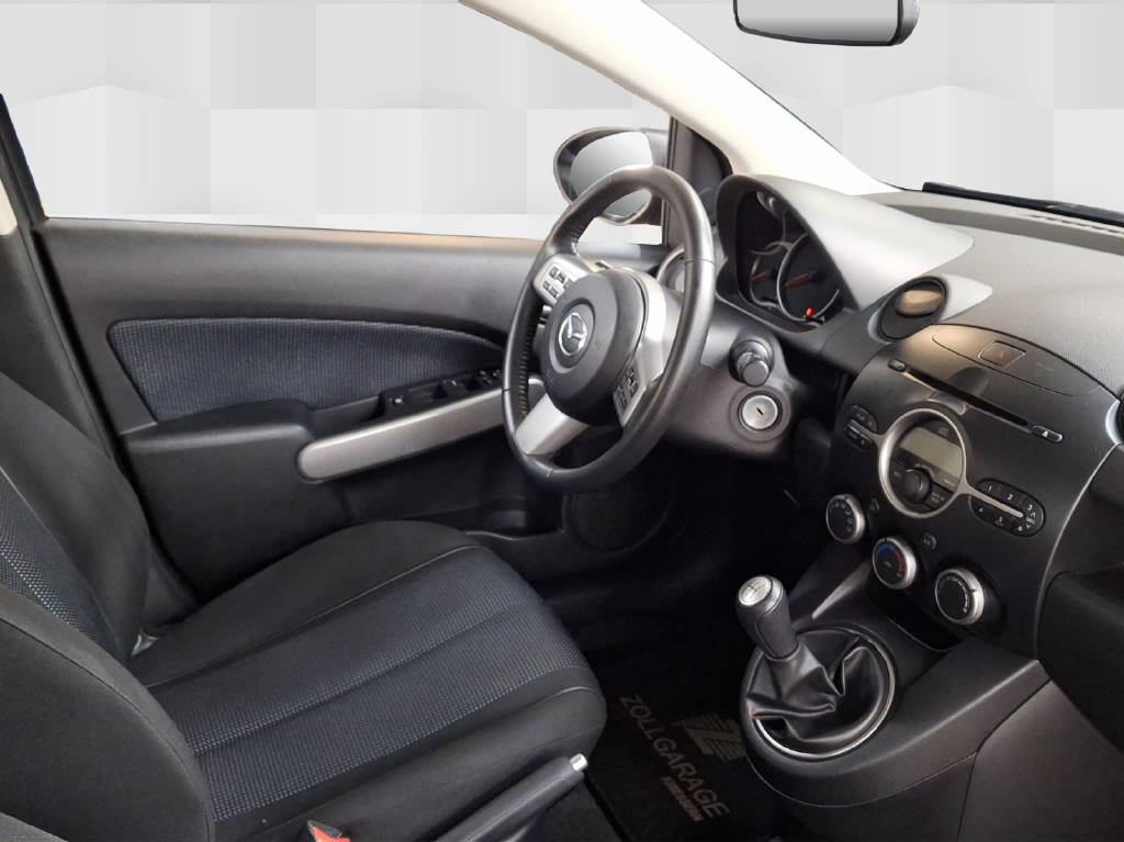 MAZDA 2 1.5 MZR Sport-image-4