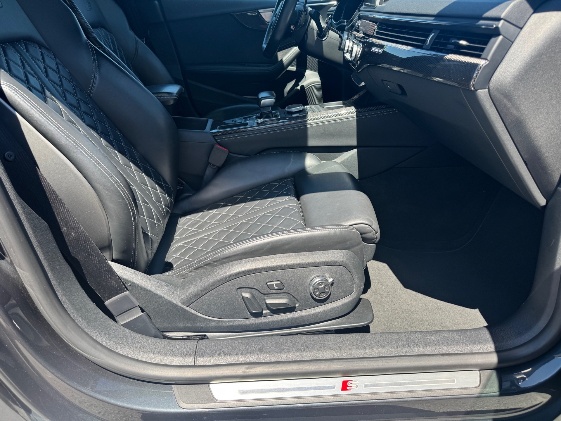 AUDI S5 Sportback 3.0 TFSI quattro tiptronic-image-16