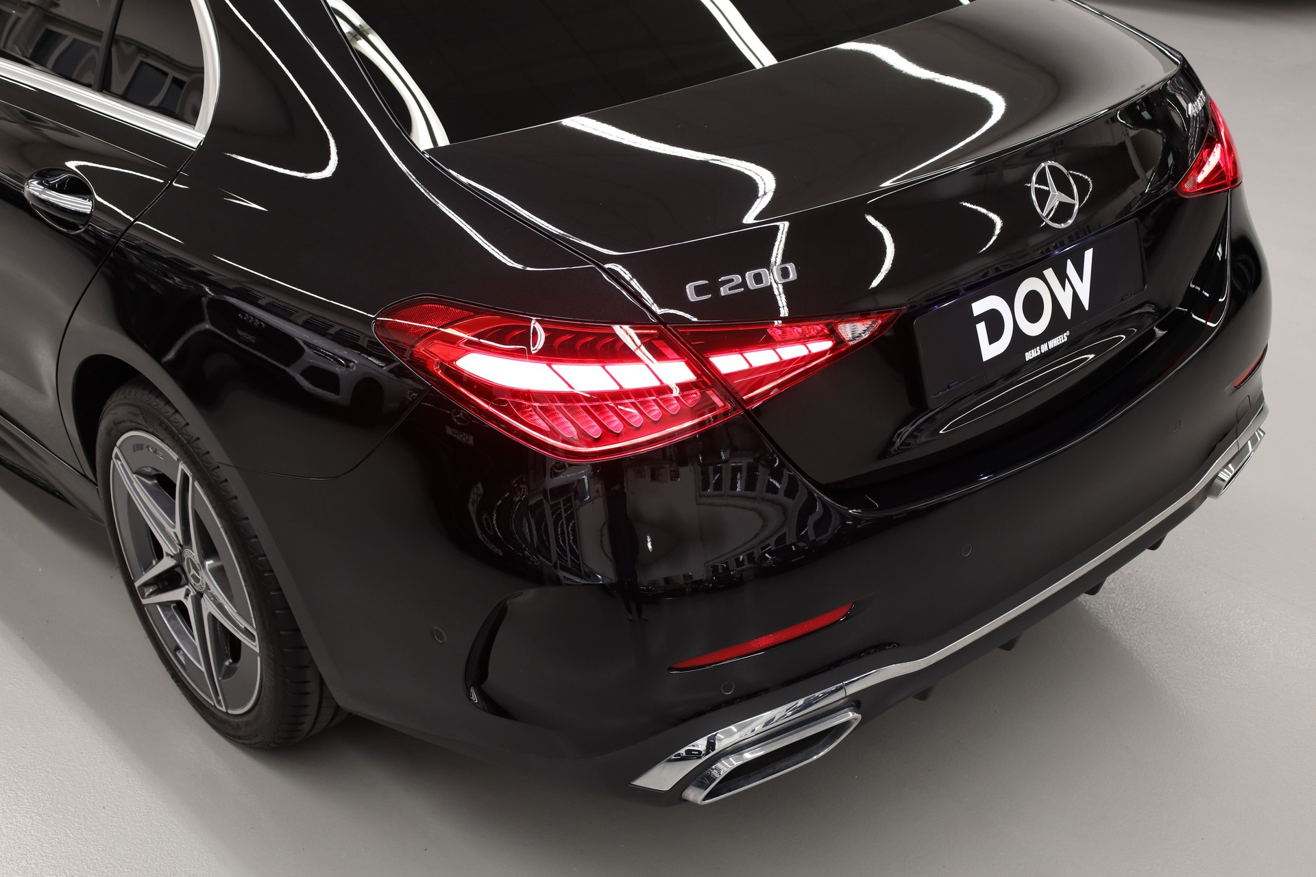 MERCEDES-BENZ C 200 AMG Line 4matic-image-9