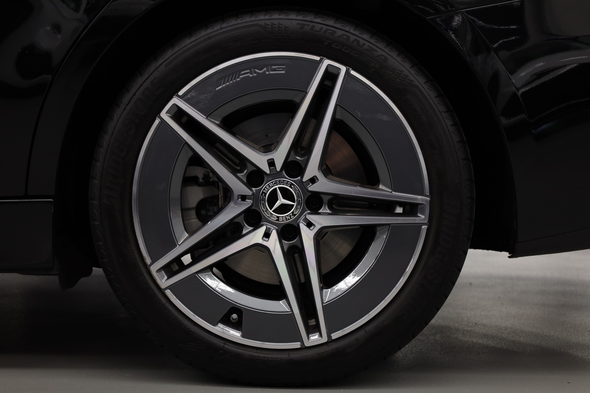 MERCEDES-BENZ C 200 AMG Line 4matic-image-13