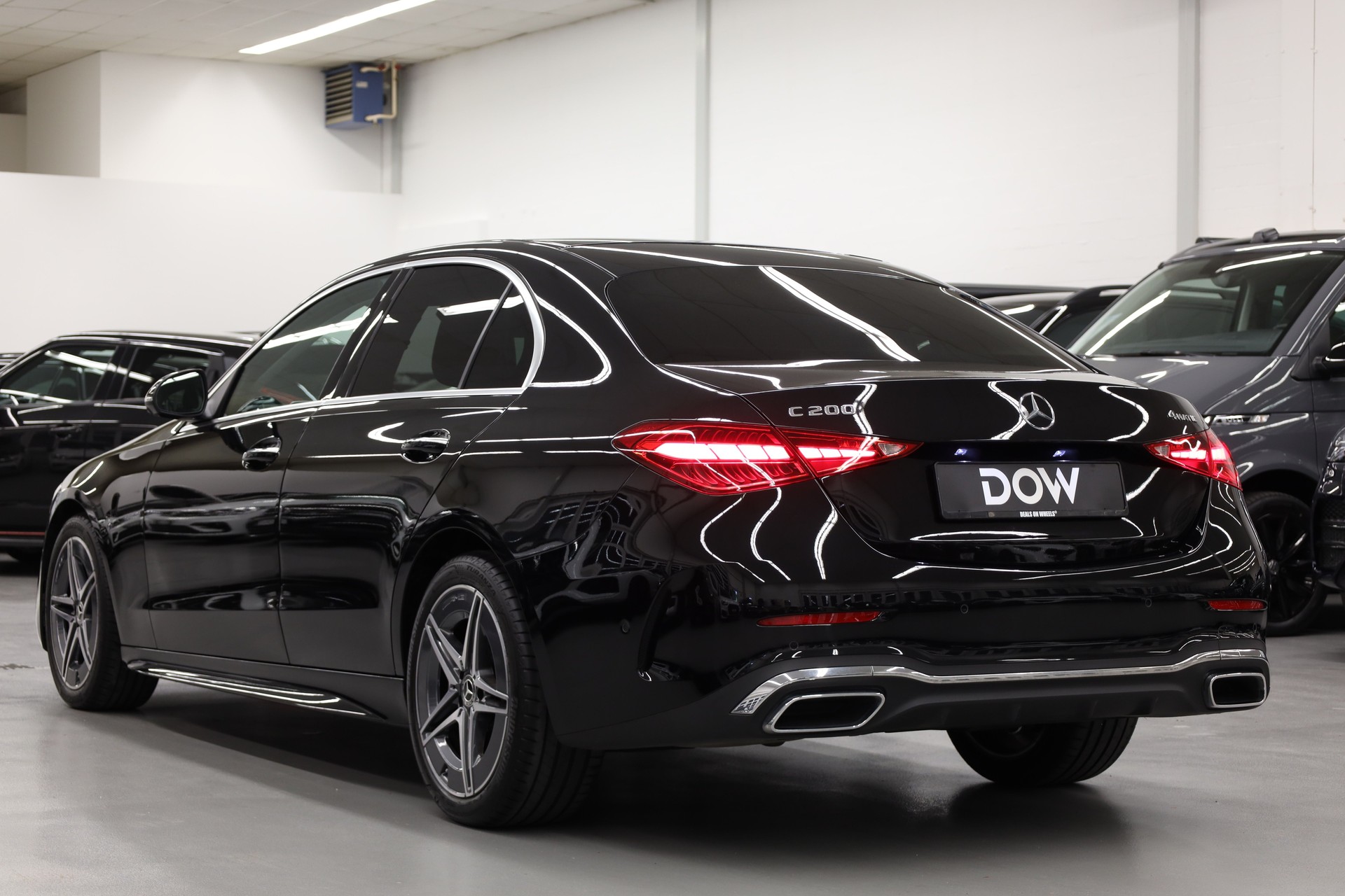 MERCEDES-BENZ C 200 AMG Line 4matic-image-7