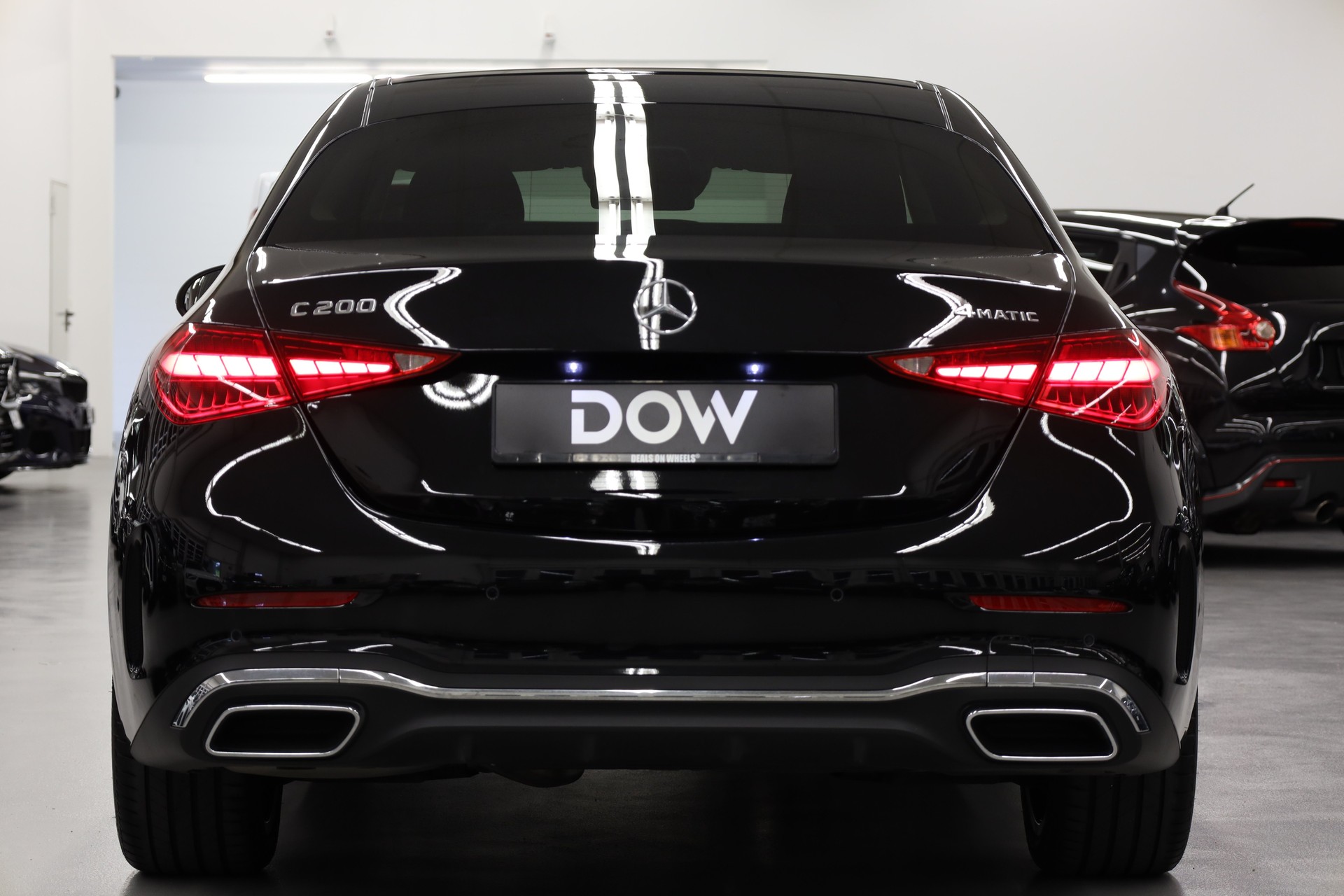 MERCEDES-BENZ C 200 AMG Line 4matic-image-8