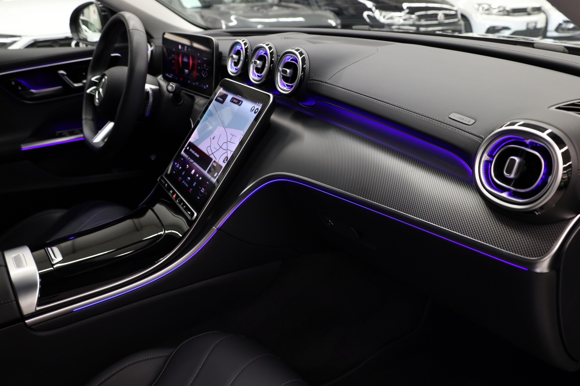 MERCEDES-BENZ C 200 AMG Line 4matic-image-19