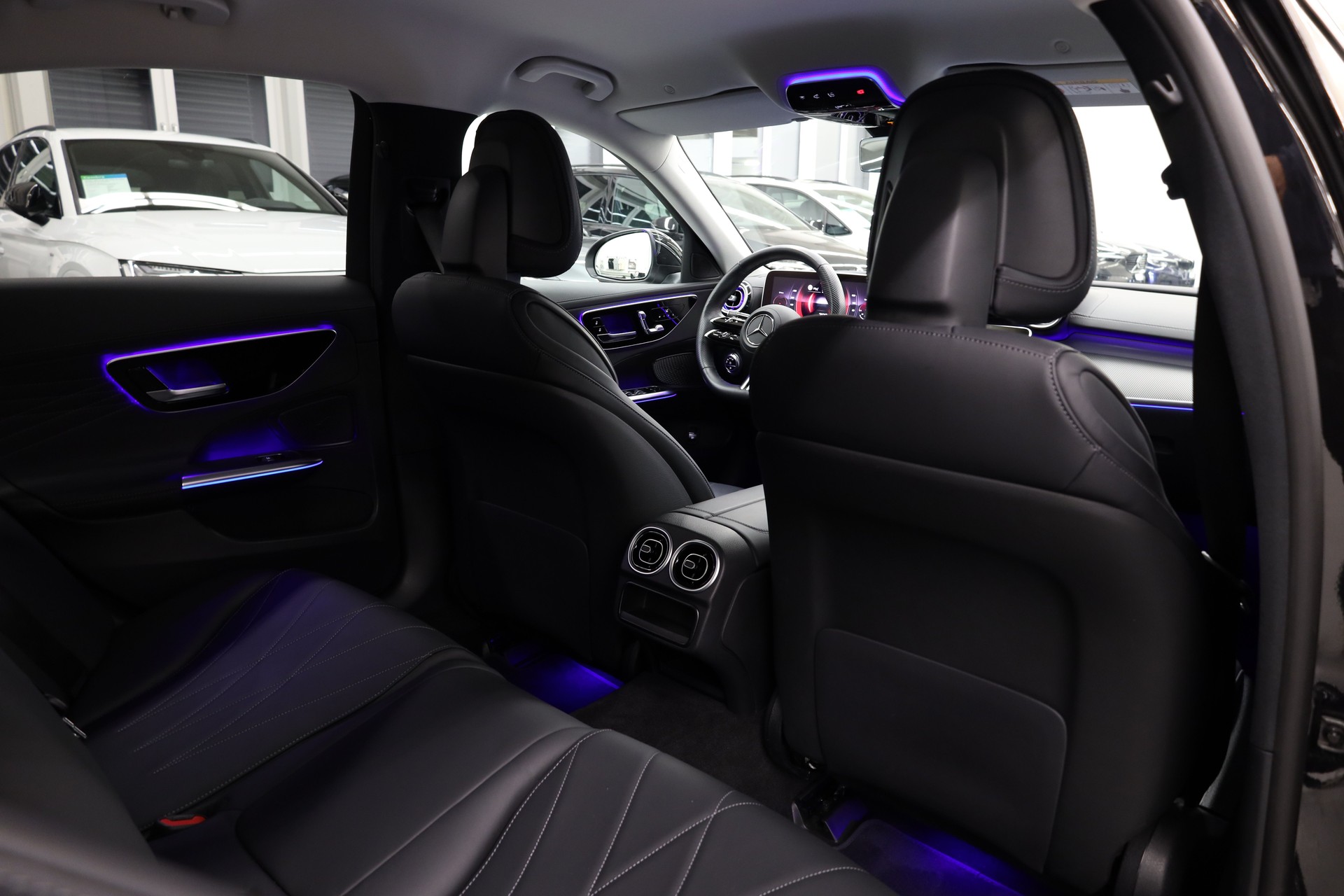 MERCEDES-BENZ C 200 AMG Line 4matic-image-25