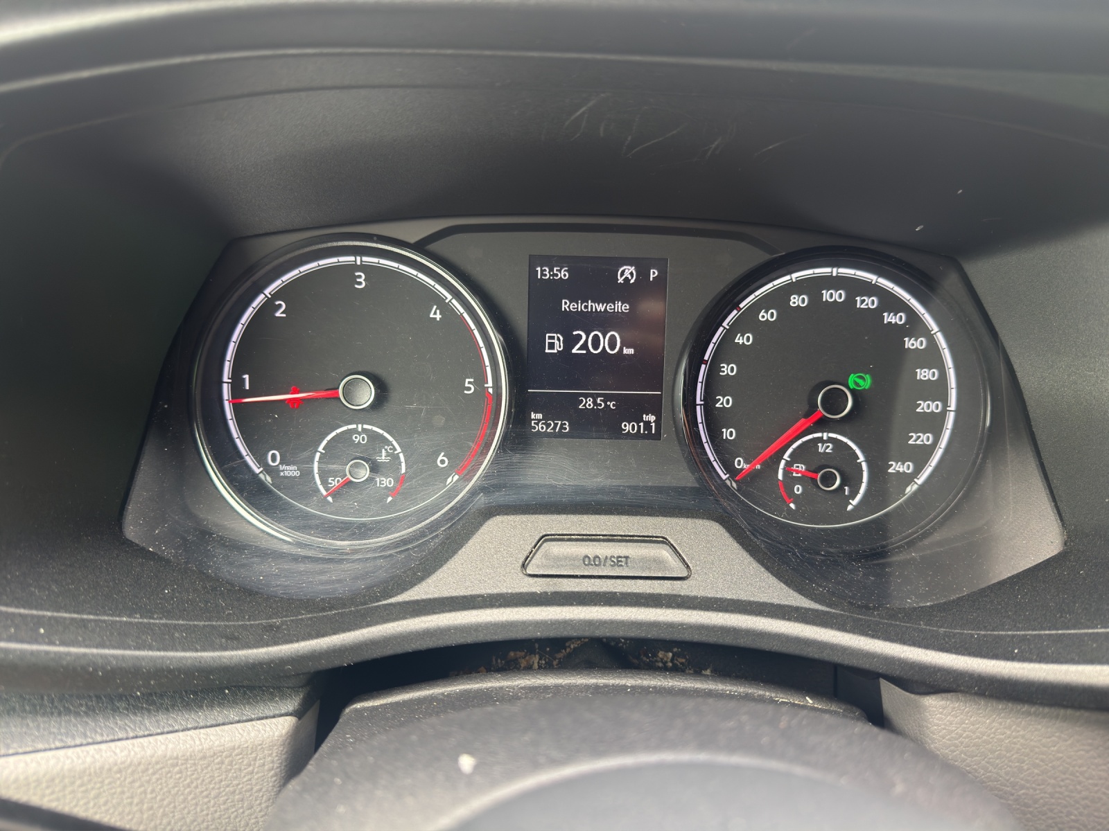 VW T6.1 2.0 TDI DSG-image-4