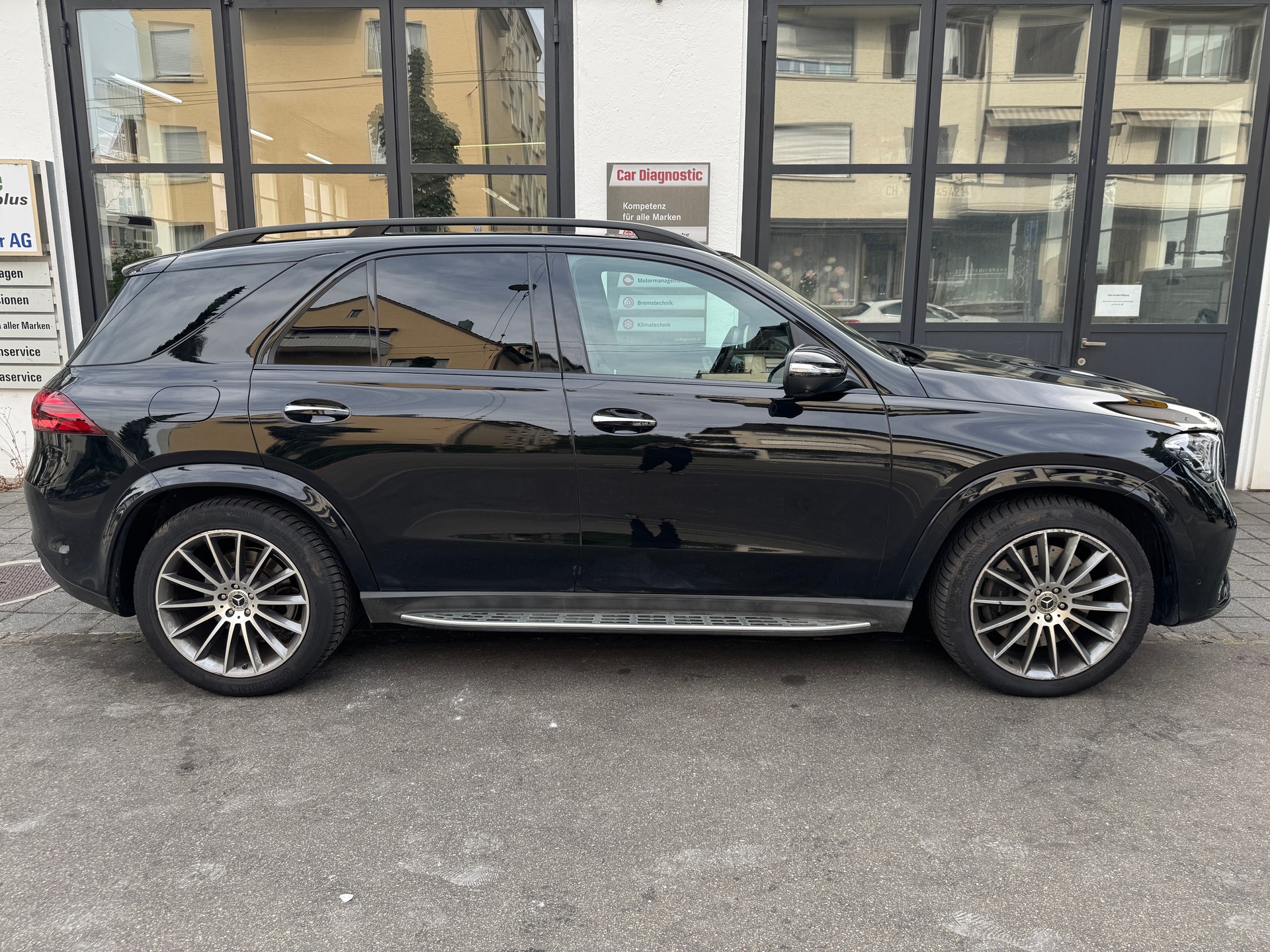MERCEDES-BENZ GLE 400 e 4Matic 9G-Tronic-image-4