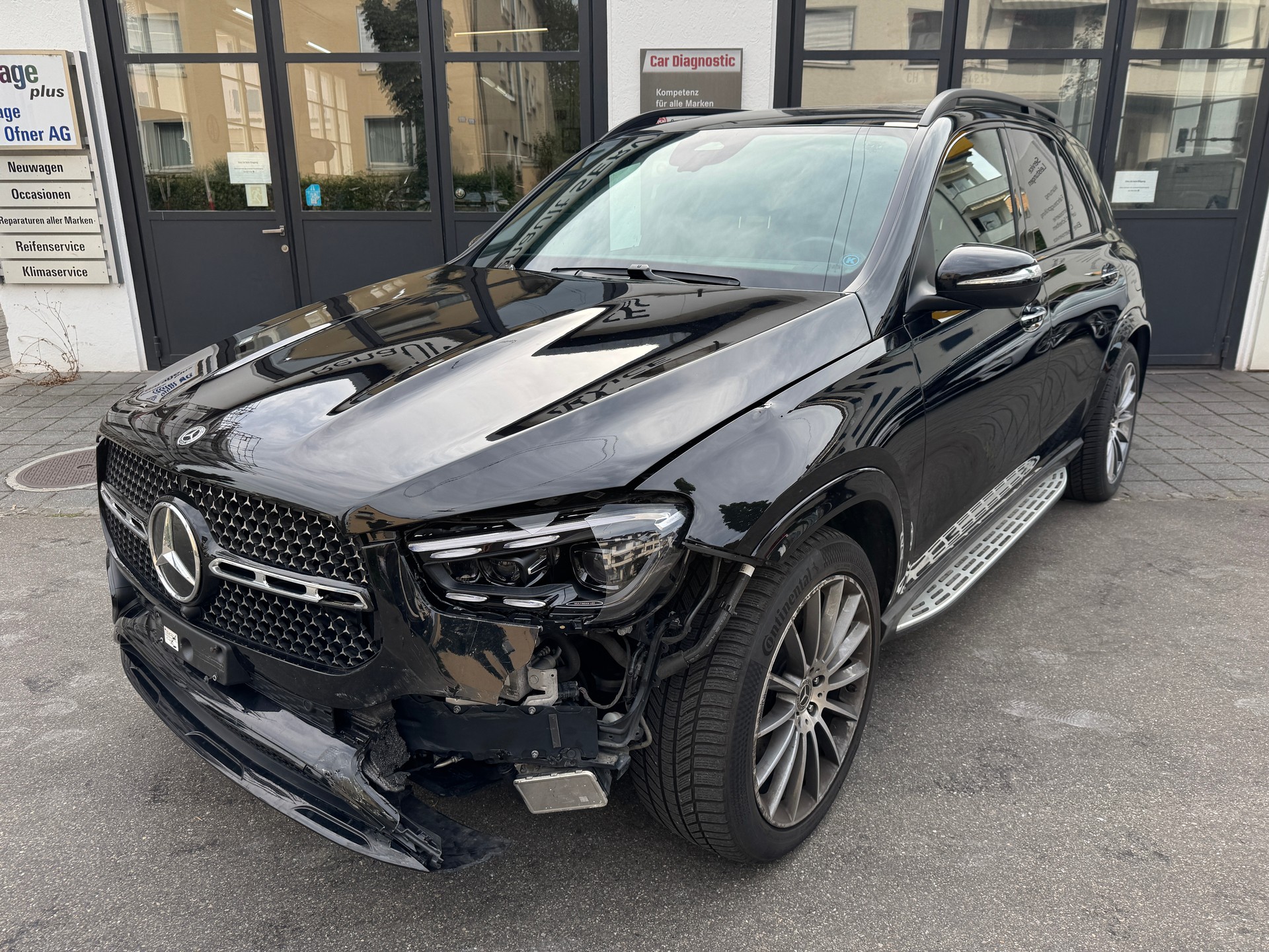 MERCEDES-BENZ GLE 400 e 4Matic 9G-Tronic-showroom-element-1