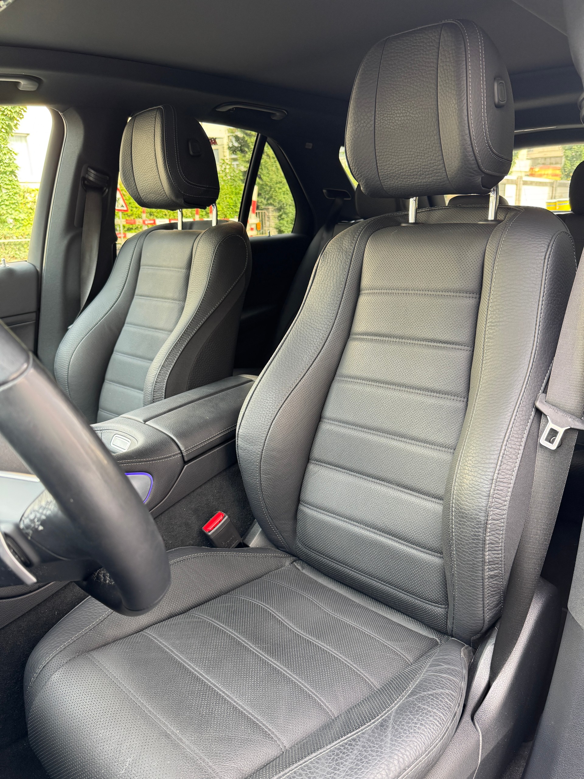 MERCEDES-BENZ GLE 400 e 4Matic 9G-Tronic-image-12