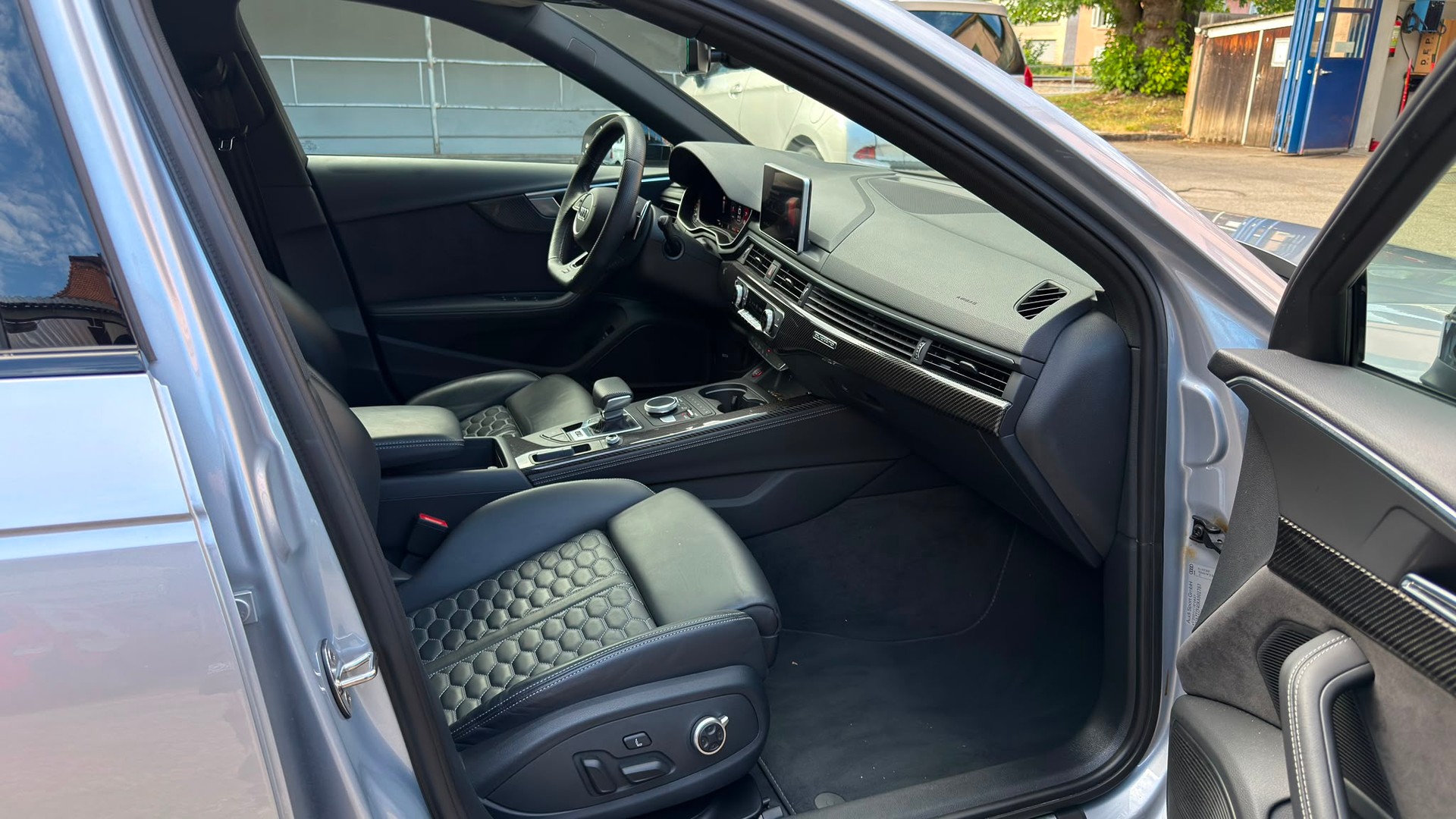 AUDI 2.9 V6 TFSI quattro T-Tronic-image-1
