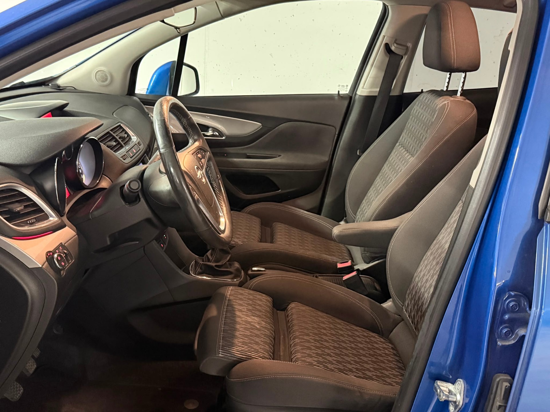 OPEL Mokka 1.4i 16V Turbo Cosmo 4WD-image-9