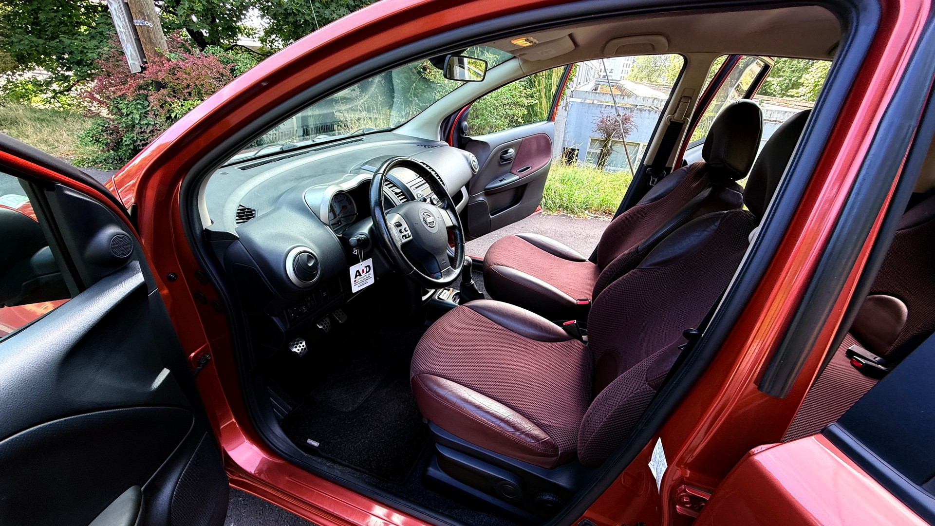 NISSAN Note 1.6 tekna-image-9