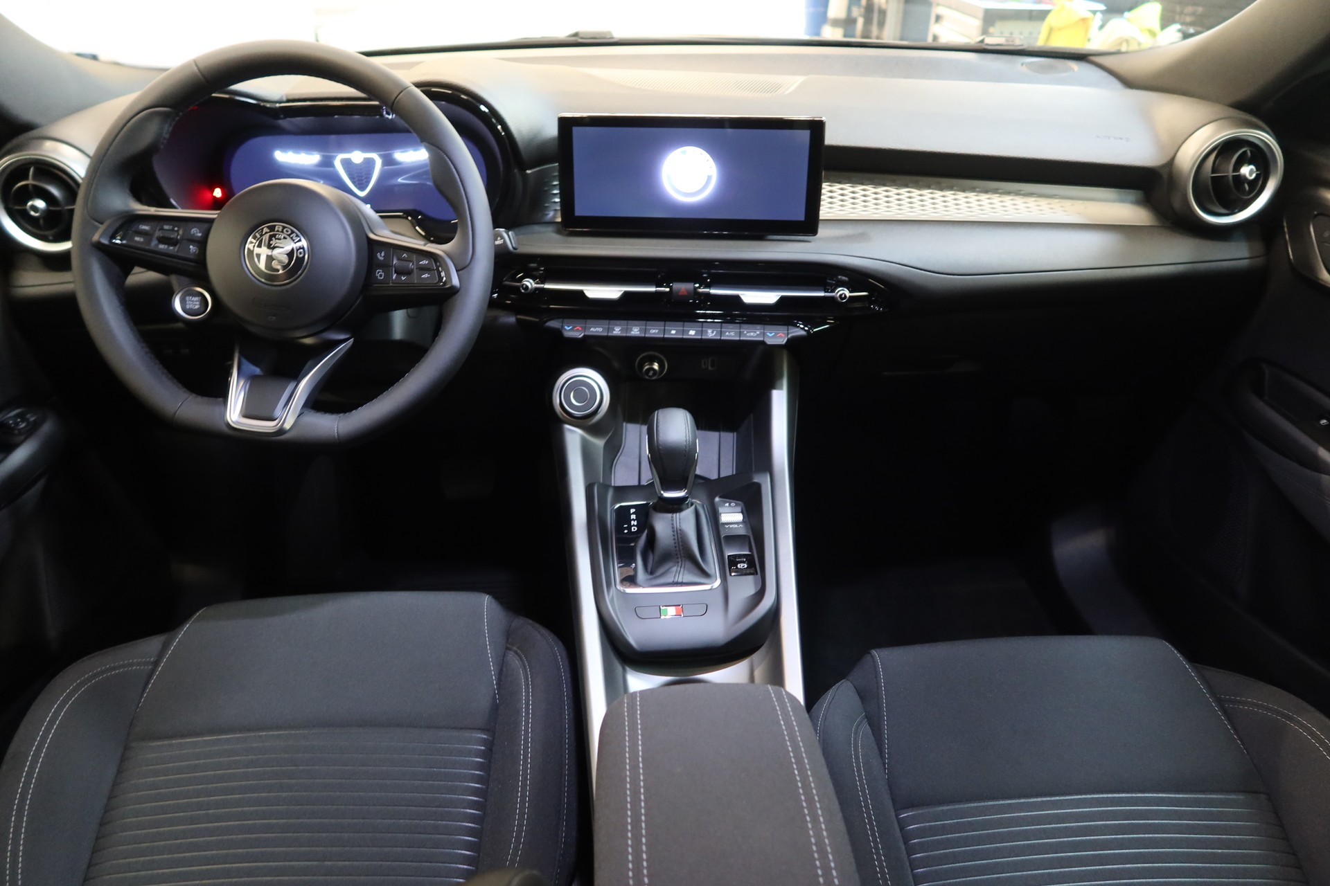 ALFA ROMEO Tonale 1.5 Hybrid Super-image-9