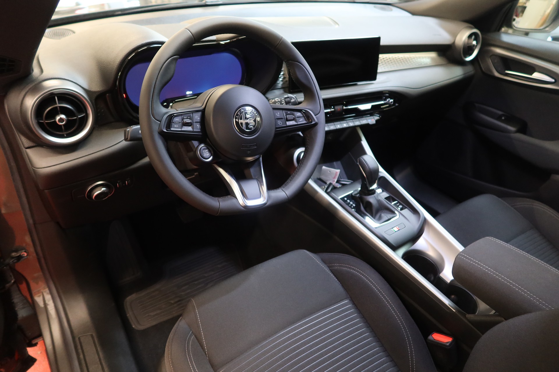 ALFA ROMEO Tonale 1.5 Hybrid Super-image-8